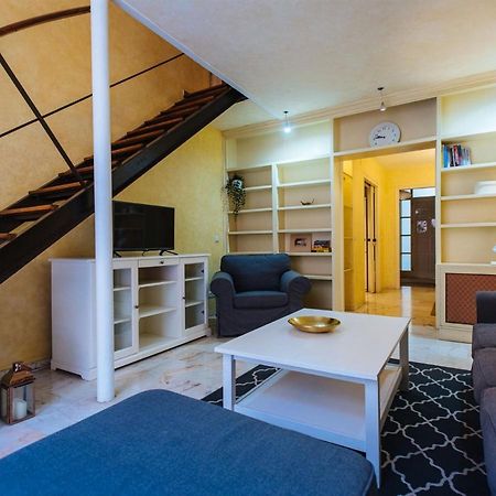 Pajaritos Suite Apartment - Private Parking Included Séville Extérieur photo